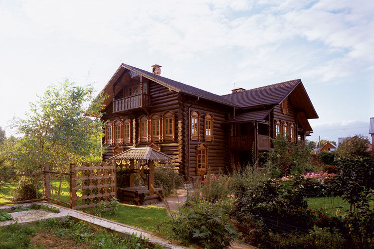 Дом и сад в русском стиле